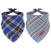 Bandana ADOGGYGO bleu à carreaux avec franges, apparence élégante pour chien.