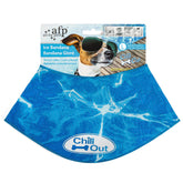 Bandana refroidissant ALL FOR PAWS bleu sur chien grand pour promenade estivale