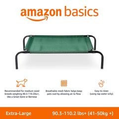 Cadre métallique durable du lit Amazon Basics offrant stabilité.