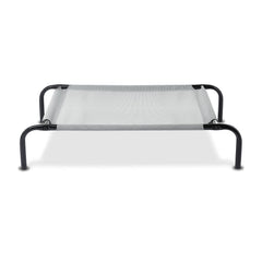 Assemblage rapide Amazon Basics avec vis et outil inclus.