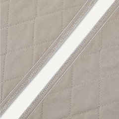 Utilisations polyvalentes: maison cage ou trajet avec Amazon Basics Tapis hygiène.