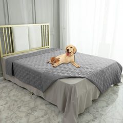 Couverture Ameritex imperméable pour chien sur canapé, protège le mobilier des liquides.