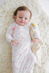 Angel Dear doudou jaune canard - texture cachemire douce pour le confort.