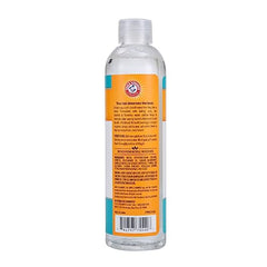 Chat boit l’eau Arm & Hammer Advanced Care avec additif dentaire inodore.
