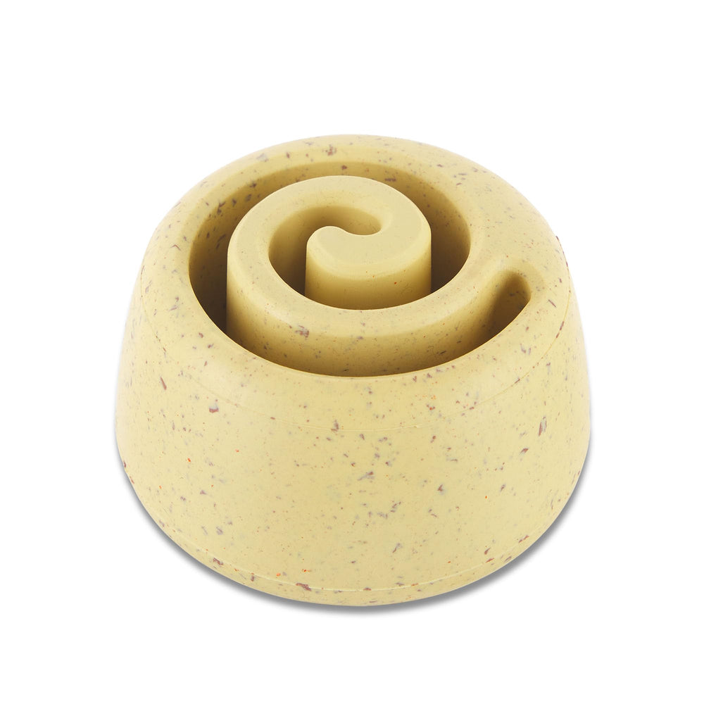 BarkBox Cinamutt Roll, jouet-distributeur, parfait pour récompenser avec des friandises.
