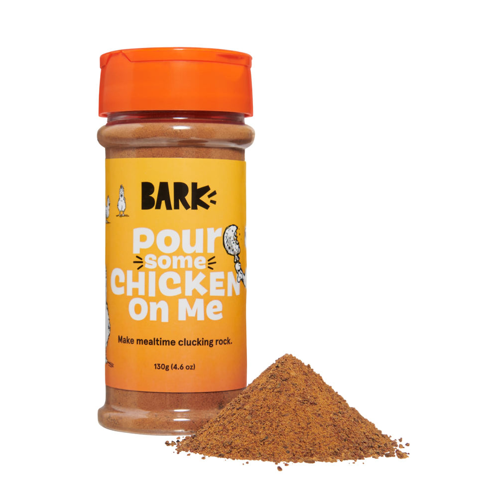Topper poulet Barkbox bouteille, boost protéique facile sur croquettes.