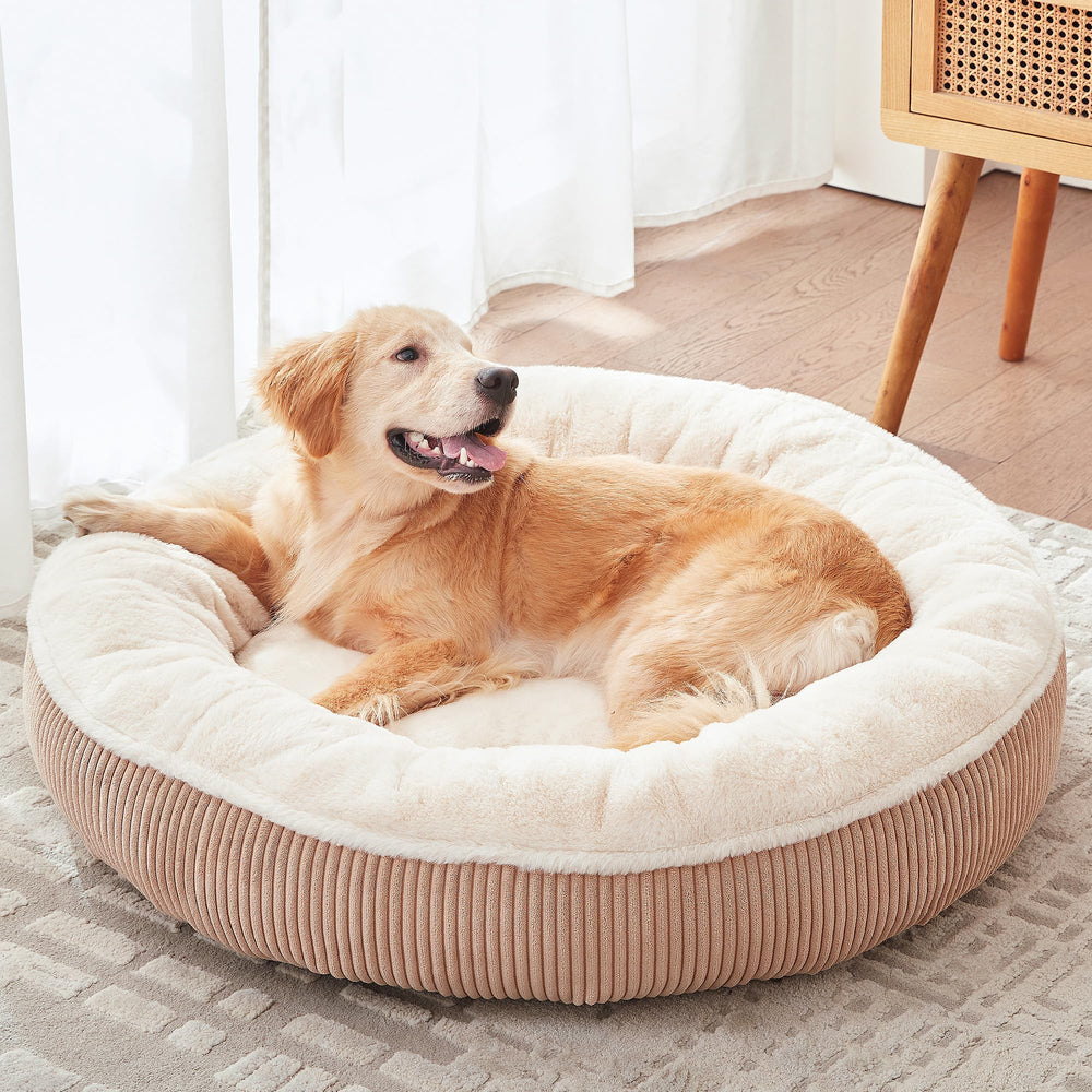 BedStill Donut pour chien grand brun sur lit moelleux et enveloppant