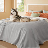 Bedsure couverture étanche sur lit king protégeant le matelas.