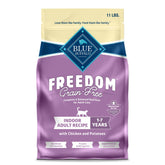 Blue Buffalo Freedom sans cereales au poulet, premier ingrédient savoureux pour chats adultes.