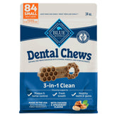 Blue Buffalo friandises dentaires petit chien dans l'emballage, pratique pour l'entretien quotidien.