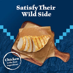 Blue Buffalo Wilderness Crunchy Cat Treats idéal pour l'entraînement, récompense légère.