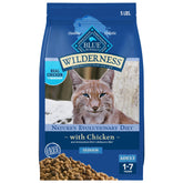 Blue Wilderness croquettes poulet pour chat adulte, premier ingrédient protéiné pour l'énergie.