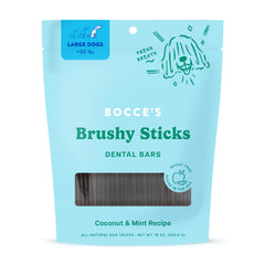 Bocce’s Bakery Brushy Sticks en action: démonstration de nettoyage lors du mordillage pour une bouche plus fraîche