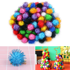 Les boules scintillantes CABAX attirent les chats vers le jeu.