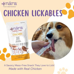 Friandise Café Nara poulet dans bol, parfait comme garniture savoureuse pour chien.