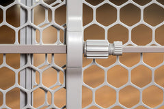 Carlson Easy Fit plastique léger et portable, facile à déplacer entre pièces.