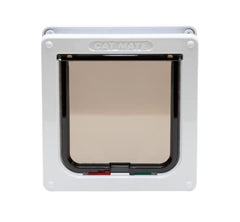 Garniture porte-trim Mable facilitant l’installation sur porte, panneau ou mur