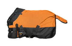 CHALLENGER 1200D couverture impermable poulain vue avant - protection contre pluie et vent.