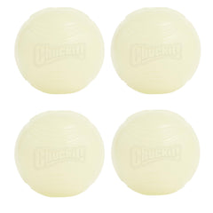 Boule lumineuse Chuckit pour chien sur fond sombre, jeu nocturne et récupération facile