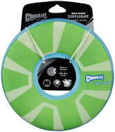 Chuckit! Max Glow Zipflight ensemble 2 packs, session lumineuse en extérieur.