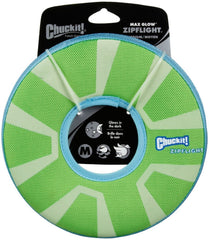 Chuckit! Max Glow Zipflight ensemble 2 packs, session lumineuse en extérieur.