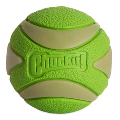 Chuckit! Max Ultra balle à sifflet lumineux idéale pour sessions nocturnes