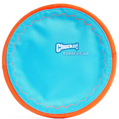 Chuckit Paraflight disque grande taille en vol, pour des lancers longue distance.