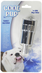 Cool Pup attache-robinet extérieure offrant eau fraîche rapidement pour chien lors des activités.