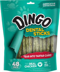 Sticks dentaires Dingo dans un emballage à fermeture, pratique pour conserver la fraîcheur.