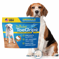 ToeGrips Dr. Buzby’s sur patte de chien pour traction instantanée sur sol dur.