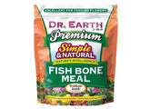 Dr Earth 722, poudre d'os de poisson, enrichit le sol pour des plantes saines.