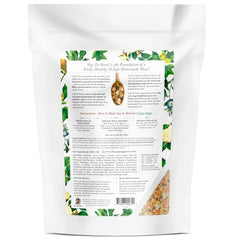 Ingrédients végétaux déshydratés et herbes, sans céréales, pour un repas naturel.