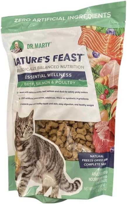 Dr. Marty Nature's Feast croquettes pour chat, texture croquante et appétit soutenu au quotidien