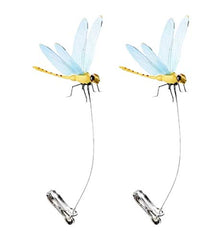 DRAGONFLY WINGMAN en clip, éloignant les taons lors d'une promenade en plein air.