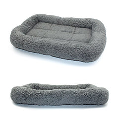 Enjoying Cat Mat Bed bordure rembourrée de 2 pouces pour un soutien sécurisant.