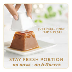 Sauce savoureuse sur pâté Fancy Feast Gems réveille les papilles du chat pendant le repas.