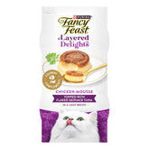 Fancy Feast Layered Delights – mousse de poulet veloutée avec flocons de thon, texture appétente pour chat
