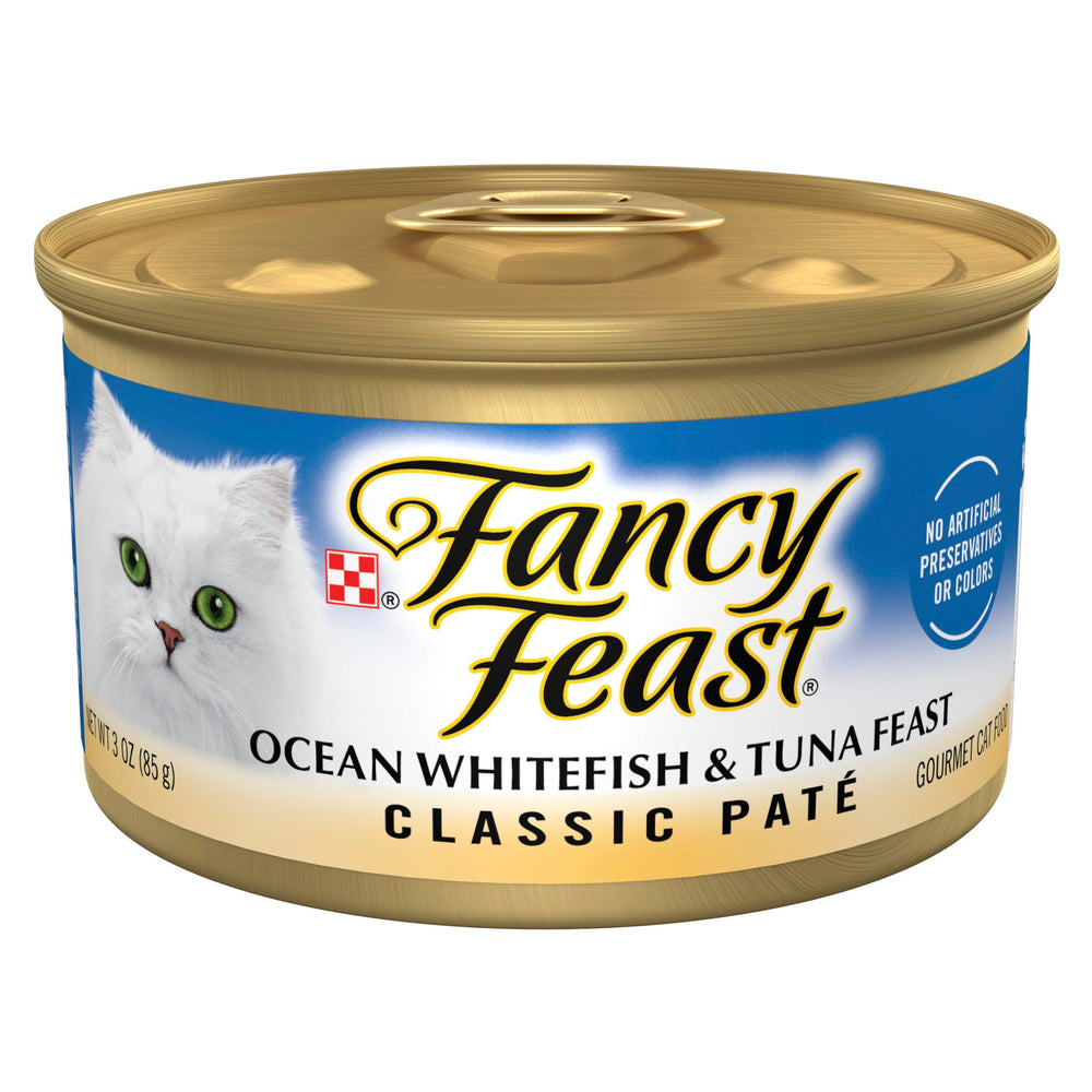 Fancy Feast Pâté poisson-blanc-thon sur boîtes: texture onctueuse et goût marin.