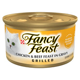 Fancy Feast poulet et boeuf grillés en sauce savoureuse pour chat, repas pratique et appétissant.