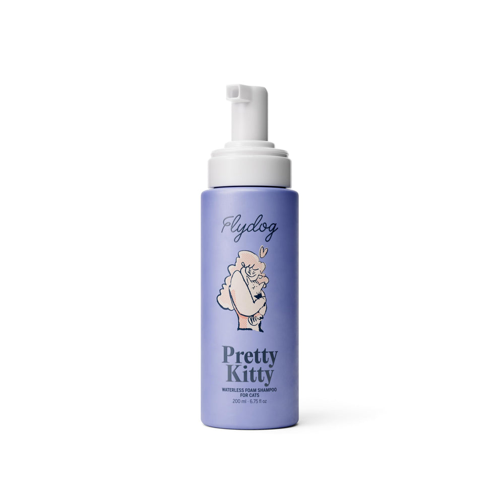 Flydog Pretty Kitty shampoing sec pour chats — flacon clair, usage sans rinçage.