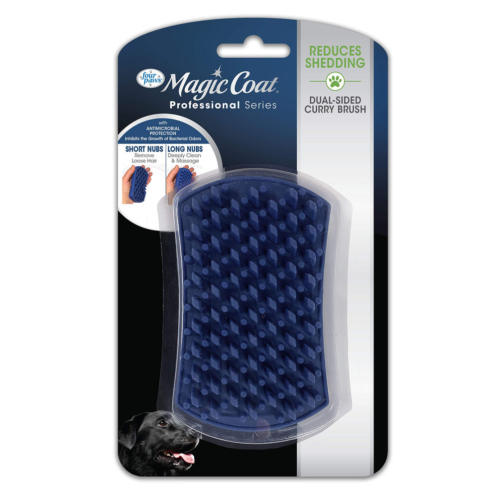 Four Paws Magic Coat : brosse curry double-face, picots longs, nettoie en profondeur.