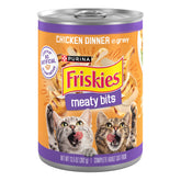 Friskies Meaty Bits poulet dans sauce — morceaux tendres pour chats adultes.