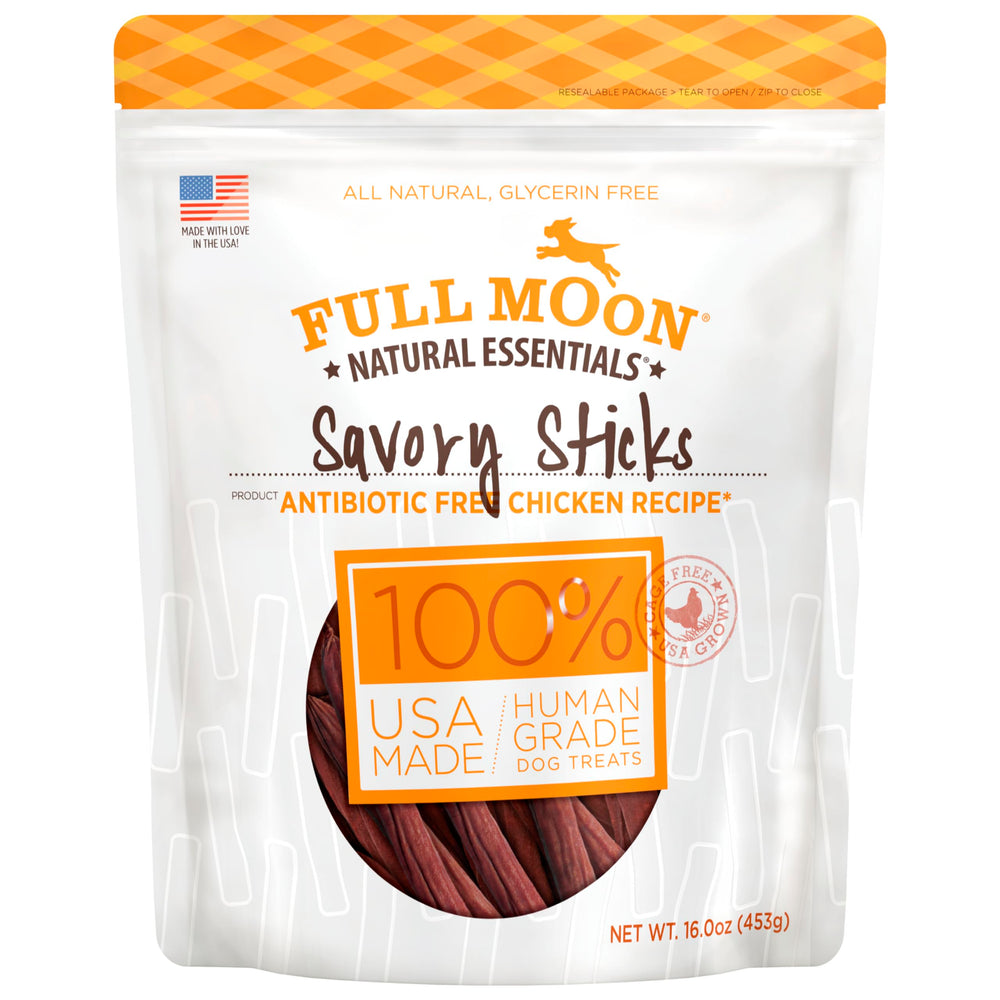 Full Moon bâtonnets poulet savoureux pour récompenser le chien avec des ingrédients naturels.