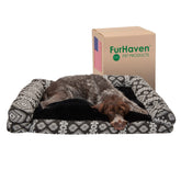 Lit Furhaven pour chien avec housse amovible facilitant le nettoyage.