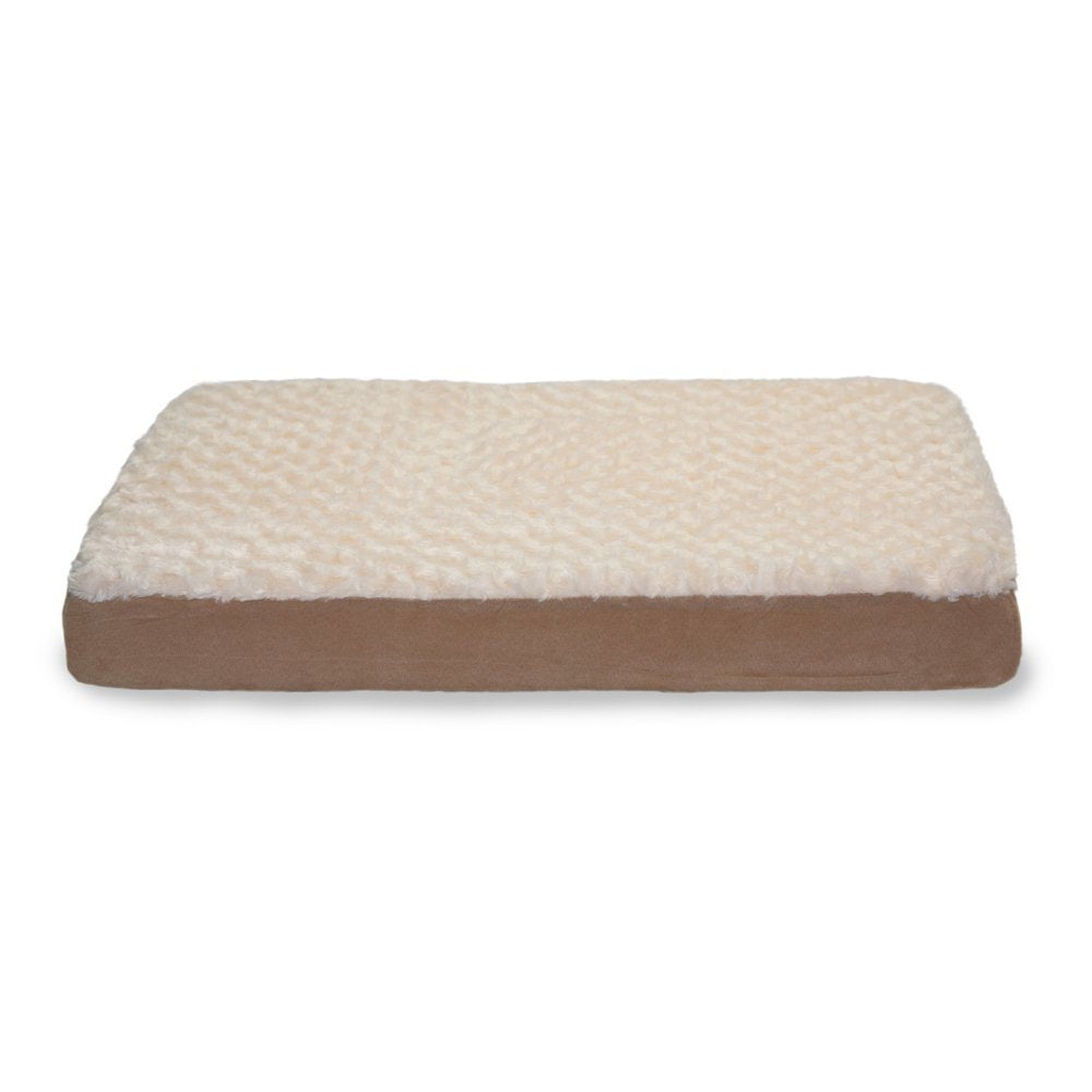 FurHaven: surface de sommeil en fausse fourrure crème pour un repos doux.