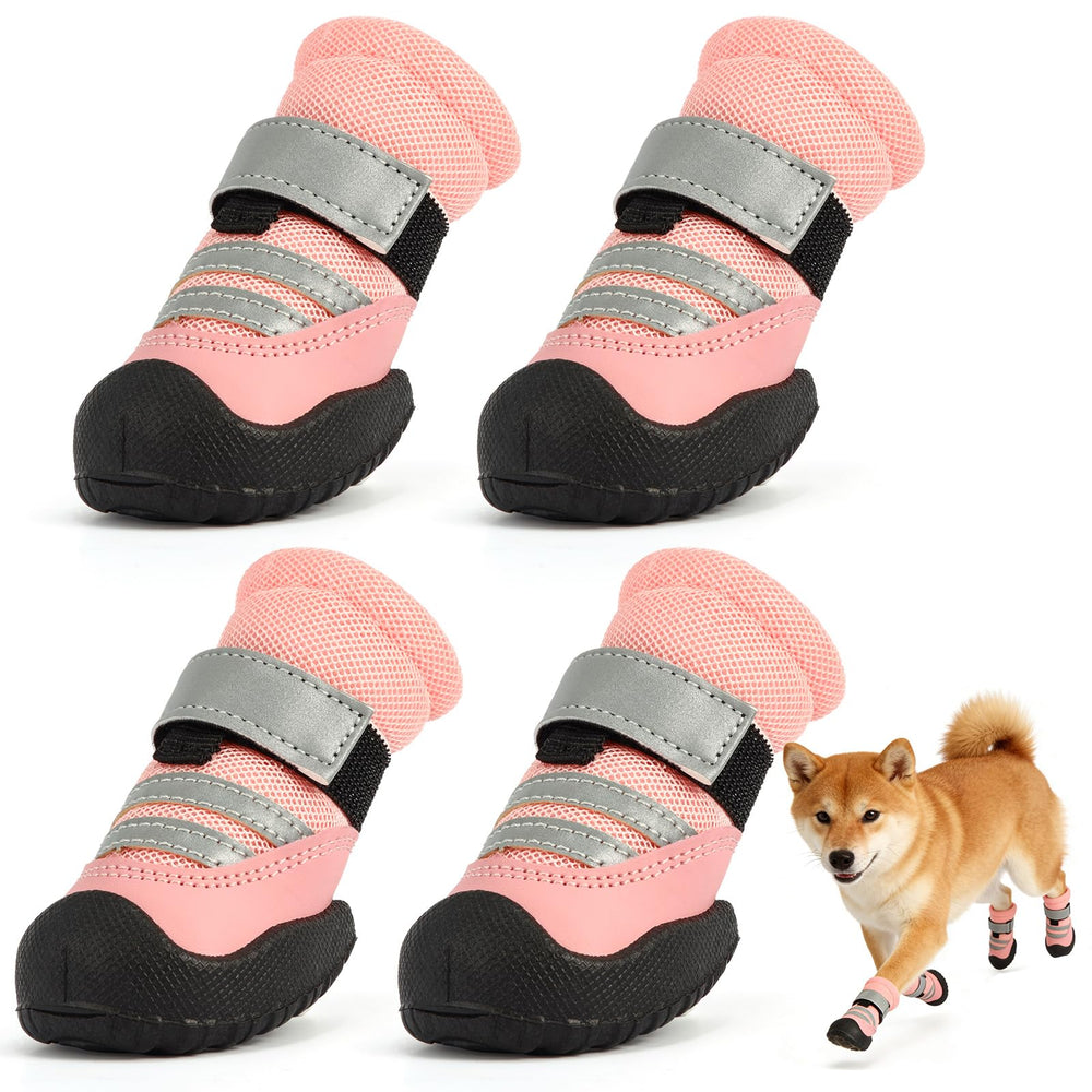 Bottes Furrtripsy pour chien imperméables protégeant les pattes lors de balades.