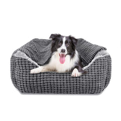 GASUR lit pour chien rectangulaire avec capuche offrant un cocon réconfortant.