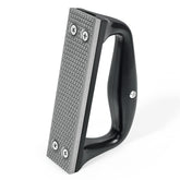 Harhana raspe-poignee-rouge-ergonomique: prise en main confortable pour sabots précis.
