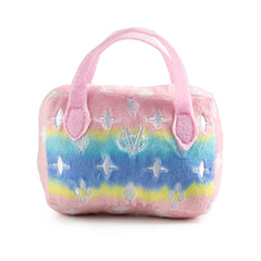 Détails du monogramme brodé sur le sac Haute Diggity Dog – allure chic et durable.