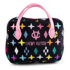Détail sur le monogramme multicolore et l’esthétique chic du sac.